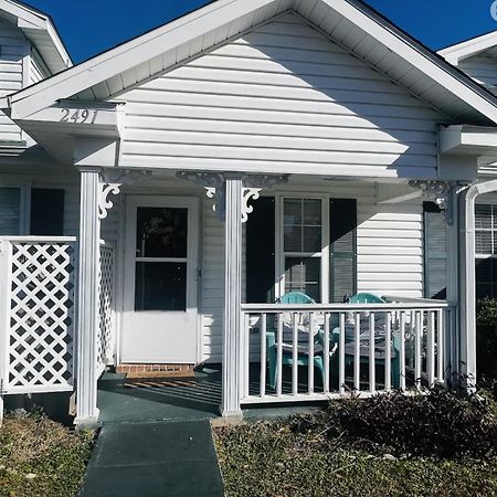 Charming 2 Bdr 1 Bath Home Fenced Byard N Pensacola Pet Friendly Close To Bases Eksteriør billede